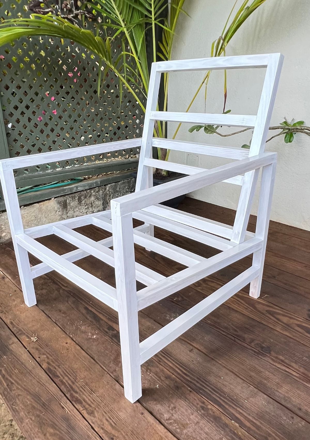 Handmade Modern Outdoor Lounge Chair - Slimline